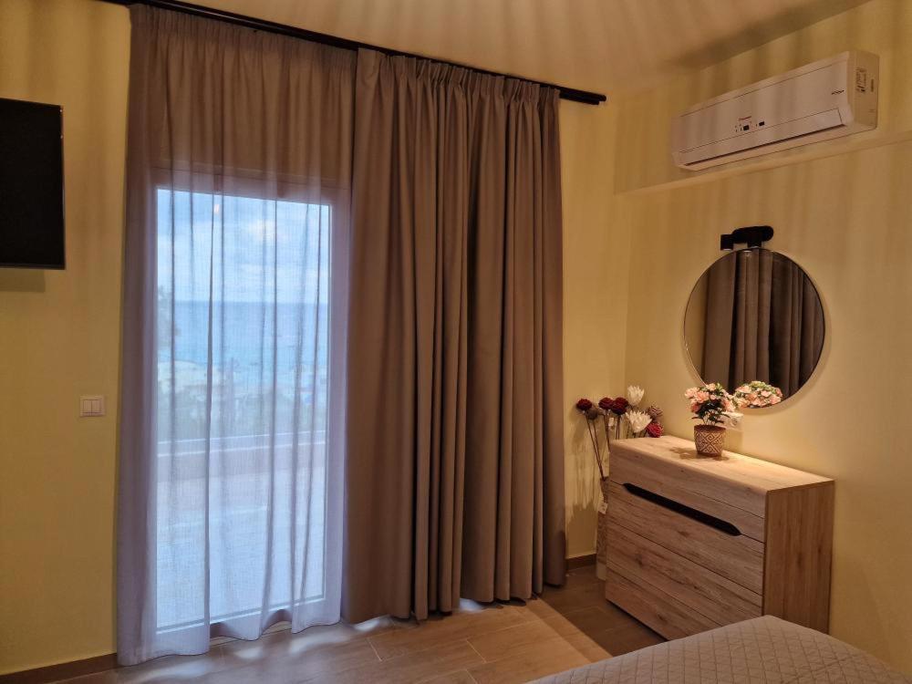 Апартаменты Solymar Prive Архангелос Экстерьер фото